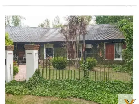 Casa en venta - 3 dormitorios 3 baños - 200mts2  - Presidente Peron