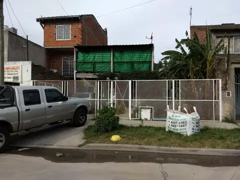 CASA EN VENTA EN G de LAFERRERE