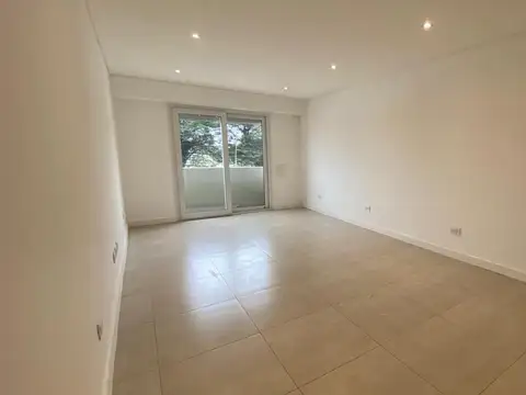 Oficina en Alquiler en San Jose, $ 580.000