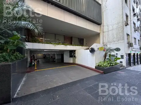 AMPLIA COCHERA CUBIERTA VENTA BELGRANO VIRREY DEL PINO 12 M2