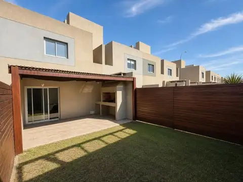 Depto Tipo Casa en Venta de 3 dormitorios
