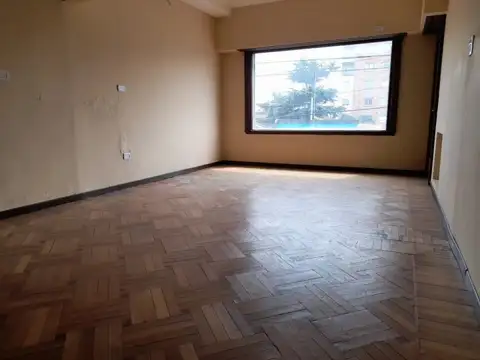 Av. Rivadavia 21646, B1714 Ituzaingó, Provincia de Buenos Aires, Argentina , Piso 1