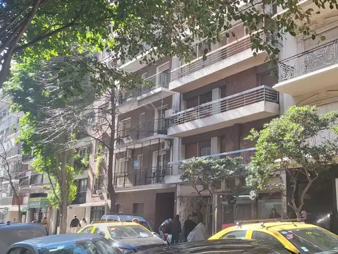 Azcuénaga 1000, Piso Pb