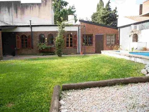 Casa 3 ambientes con 2 baños