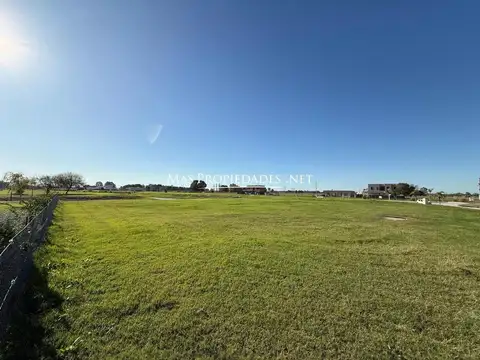 Terreno en Venta 30  mts Fondo