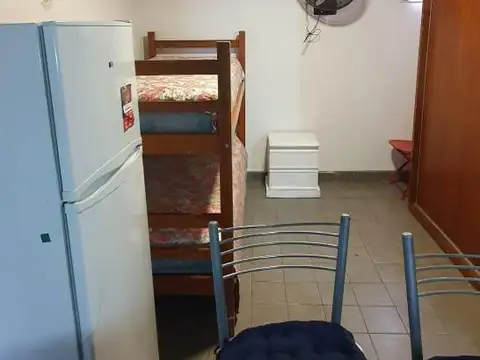 Depto Tipo Casa en Alquiler de 1 dormitorio
