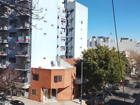 Soler 4500, Piso 3