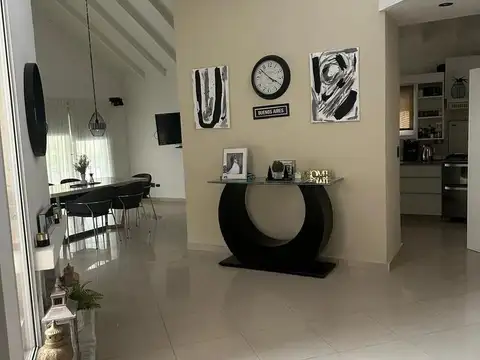 Casa en Venta en El Lauquen, USD 320.000