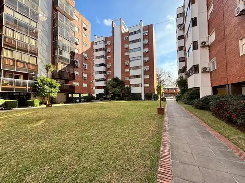 VENTA SEMIPISO BELGRANO 5 AMBIENTES LUZ COCHERA