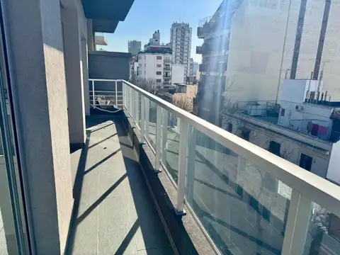 Muniz 500, Piso 5°