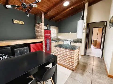 Casa 4 ambientes con 1 baño