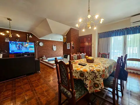 Casa 4 Ambientes Parque 341 m² – Apto Crédito – Punta Mogotes – Mar del Plata