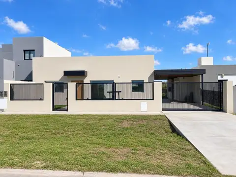Casa en venta, 3 dormitorios, barrio Don Mateo.