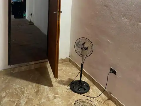 OPORTUNIDAD sobre lote de 355m2 La Reja
