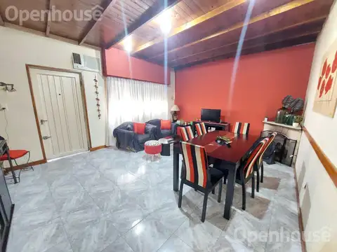 Depto Tipo Casa en Venta de 4 ambientes