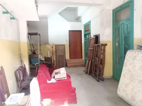 Venta de Casa 5 AMBIENTES c/ LOCAL en Colegiales, Capital Federal