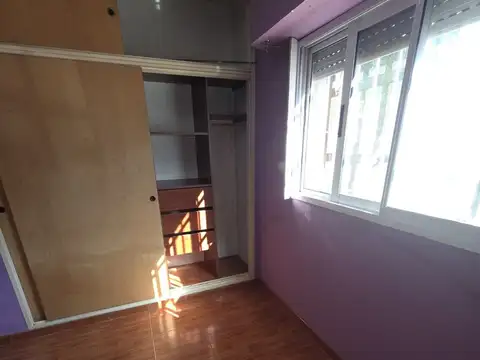 Depto Tipo Casa en Alquiler en Valentin Alsina, $ 450.000