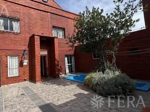 Depto Tipo Casa en Alquiler de 4 ambientes