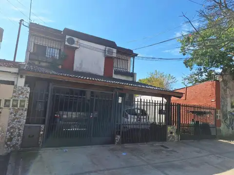 PH en venta - 2 Dormitorios 3 Baños - Haedo