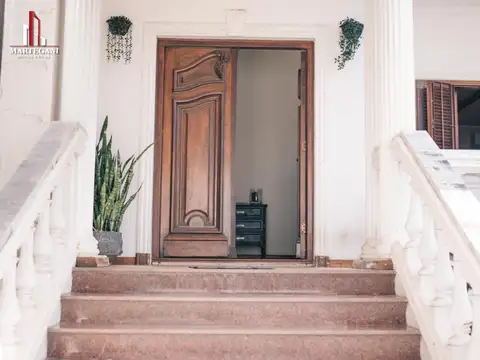 Casa 7 ambientes con 4 baños