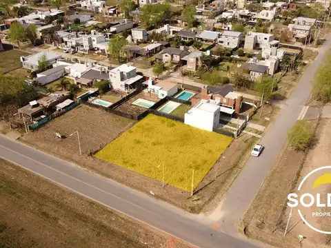 Alquiler terreno en esquina asfaltada Tierra de Sueños 2