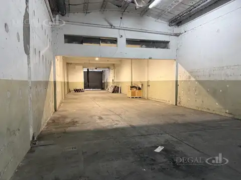 Galpon en Alquiler 41  mts Fondo