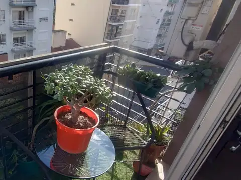 Departamento en Venta en Villa del Parque, USD 97.000