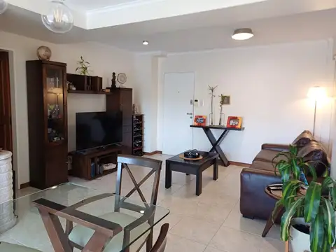 Cochabamba 500, Piso 4