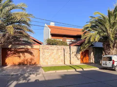 Casa en Venta de 5 dormitorios