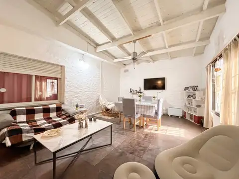 Alquiler Casa Palomar - 3 dorm. - Patio - Garage