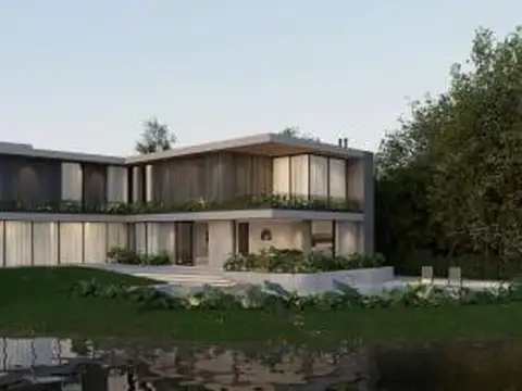 Casa en Venta con 2 cocheras