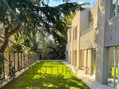 Venta Casa Dúplex 3 amb con Jardín Privado y Cochera + Amenities Pileta / SUM – UF 21 – BENAVIDEZ VI