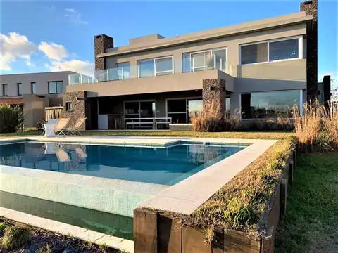 Casa En Venta Barrio El Canton