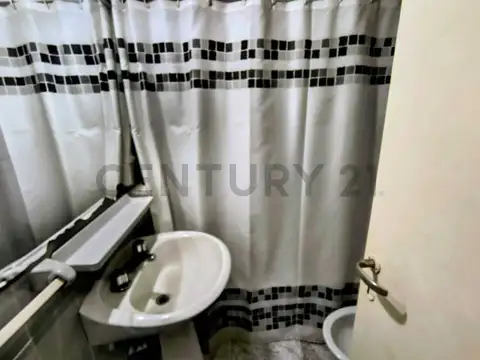 Santiago del Estero 2000, Piso 5