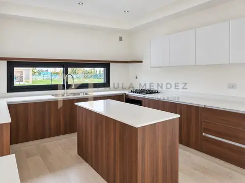 Casa en Venta en Vila Marina II, USD 328.000