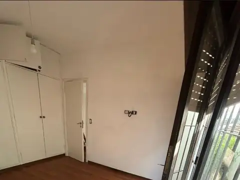 Depto Tipo Casa 4 ambientes con 2 baños