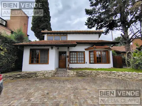 Casa 5 ambientes con 1 baño