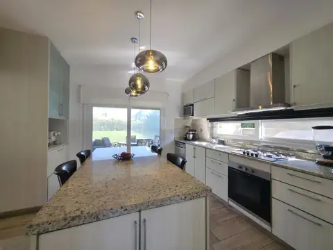 Casa en Venta de 4 dormitorios