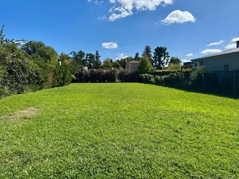 VENTA DE LOTE EN BARRIO CERRADO VILLA FLAUBERT, BELLA VISTA