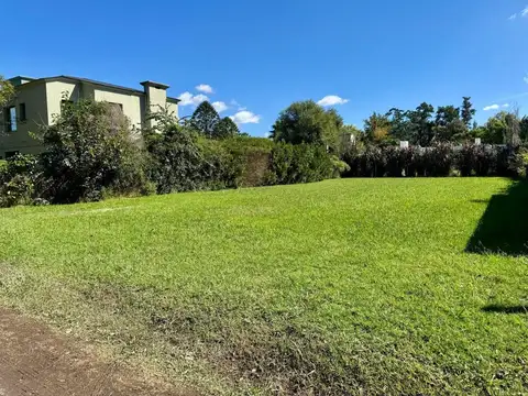 VENTA DE LOTE EN BARRIO CERRADO VILLA FLAUBERT, BELLA VISTA