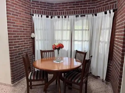 Casa en Venta en City Bell, USD 240.000