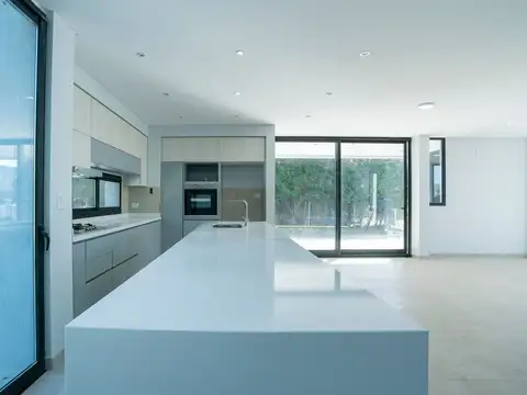 Casa en Venta 1 año