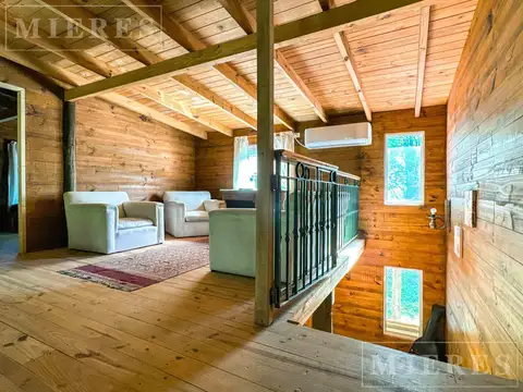 Casa en venta sobre el río Luján en frente a Paseo Victorica