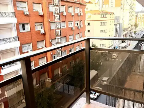 En venta excelente depto 2 amb con dep centro