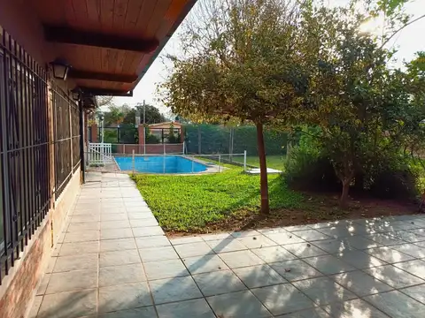 Casa 3 ambientes con 2 baños