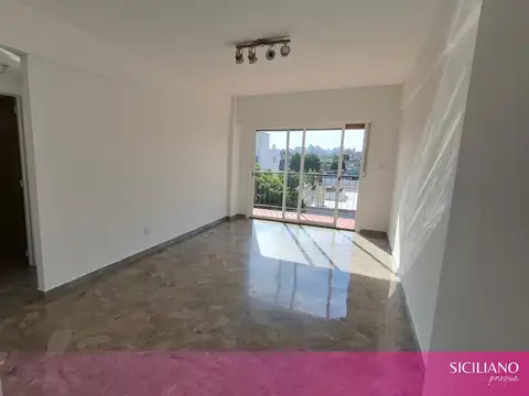 Primera Junta 3700