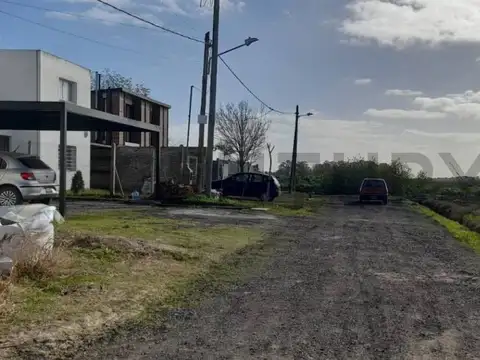 4 ENTRE 488 y 489. TERRENO EN VENTA DE 417M2, VILLA CASTELLS, MANUEL.B.GONNET.