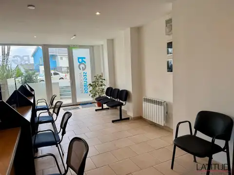 Local comercial en 12 de Octubre al 300 - Ushuaia