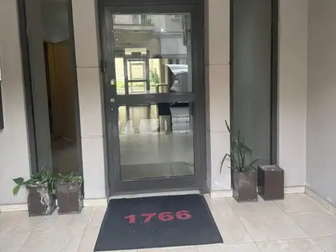 BRANDSEN 1700, Piso 3