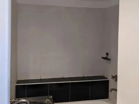 Arce 300, Piso 8